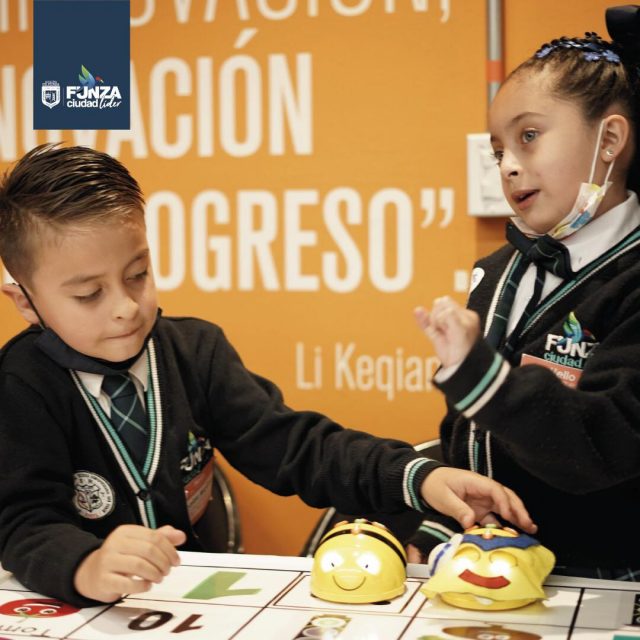 Funza fue invitado a encuentro de robótica en Bogotá - Bacata Stereo