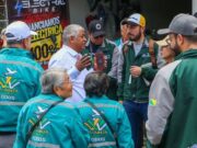 En Mosquera, salieron de las oficinas para atender en las calles