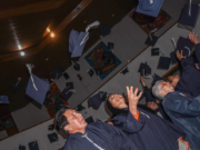 Adultos mayores logran sus metas académicas con Funzano Bachiller