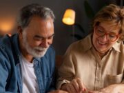 Encuentro especial del Club de Lectura de Personas Mayores en Bogotá