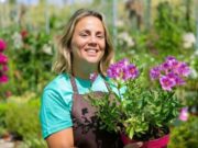 Abren Convocatoria para Personal en Cultivo de Flores en El Rosal