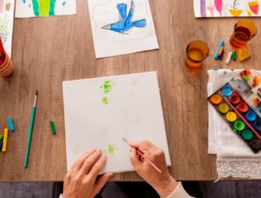 Bogotá celebra el Día de la Persona Mayor con Jornada de Arteterapia