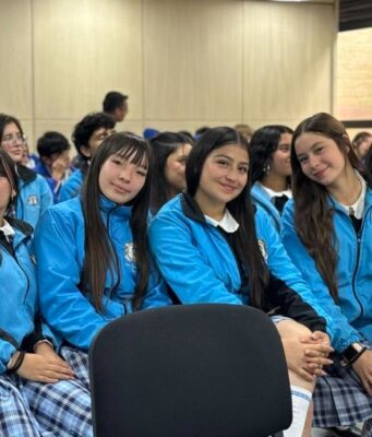 Estudiantes de Funza aprenden a prevenir violencias digitales