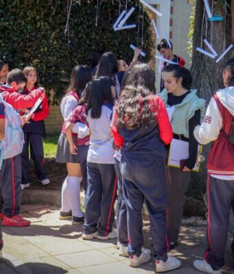 Estudiantes de Funza cambiaron los celulares por historias y actividades creativas