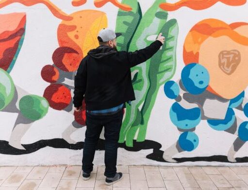 Ciudad Bolívar en Bogotá sumó 200 metros cuadrados de grafitis y urbanismo táctico