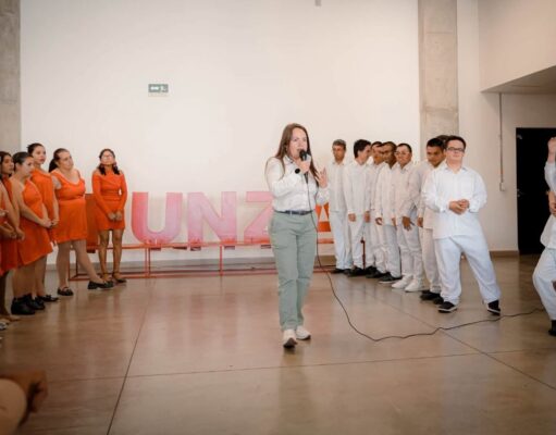 Funza brinda bienestar a más de 450 cuidadores durante jornada especial