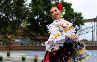 Granada exalta su tradición agrícola y turística con la fiesta de la uchuva
