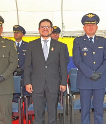 Mosquera llamó a fortalecer la democracia, la unidad y el compromiso ciudadano