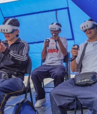 Mosquera reúne a expertos y empresas en cumbre de innovación y tecnología