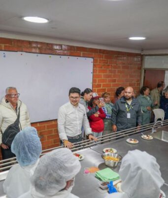 Nueva cocina de la Casa del Adulto Mayor beneficiará programas sociales en Mosquera