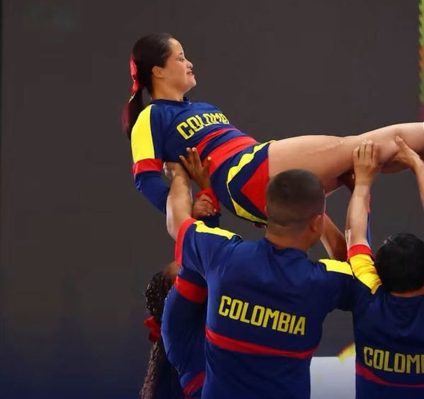 Mosquera celebra medalla de plata en campeonato panamericano